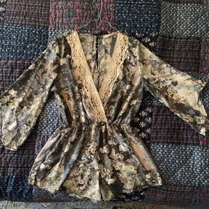 Illa Illa Floral Lightweight Romper